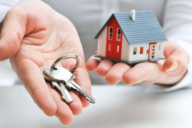 Why Hiring a Real Estate Agent is Crucial for Successful Property Deals