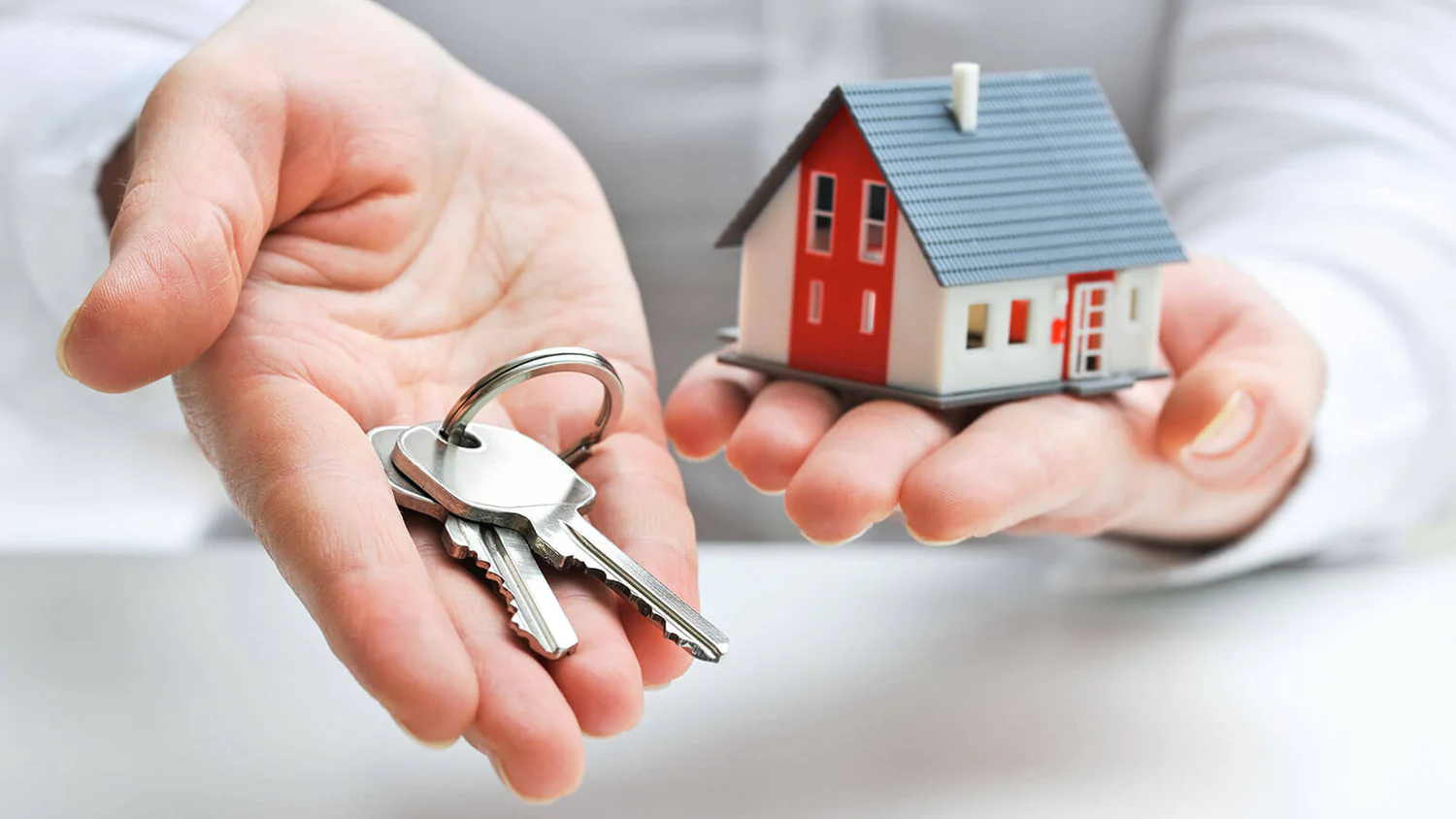 Why Hiring a Real Estate Agent is Crucial for Successful Property Deals