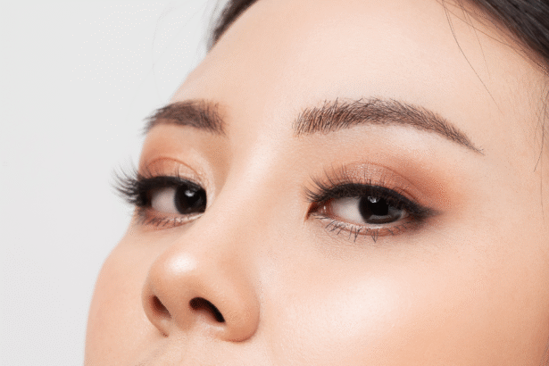The Difference Between Nano Brows and Traditional Microblading