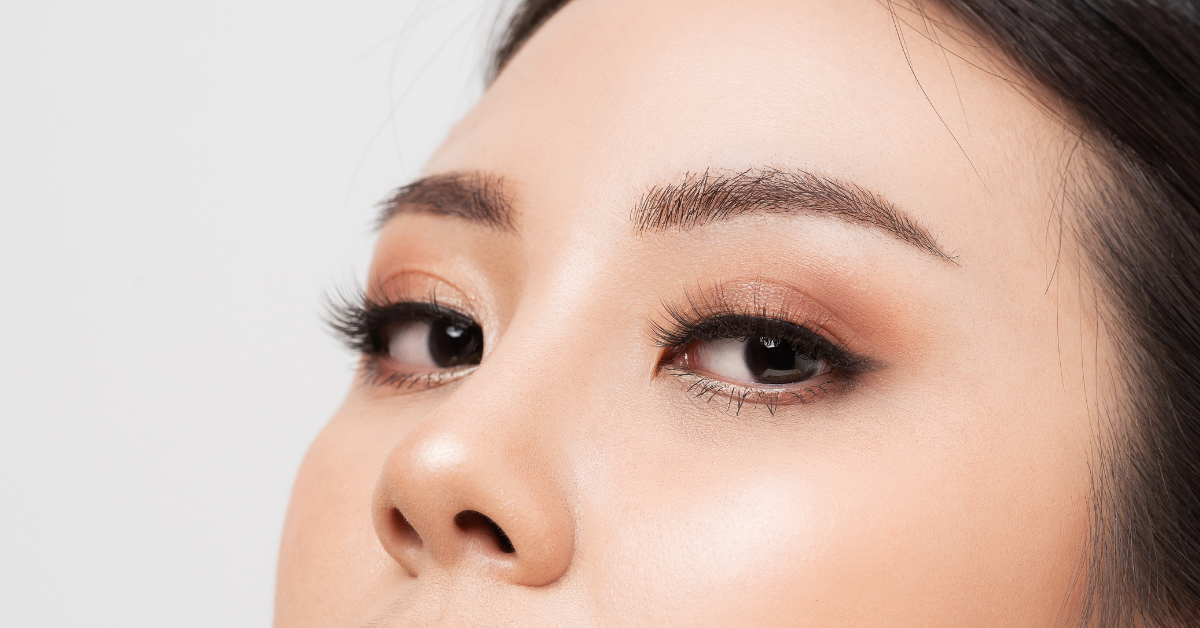 The Difference Between Nano Brows and Traditional Microblading