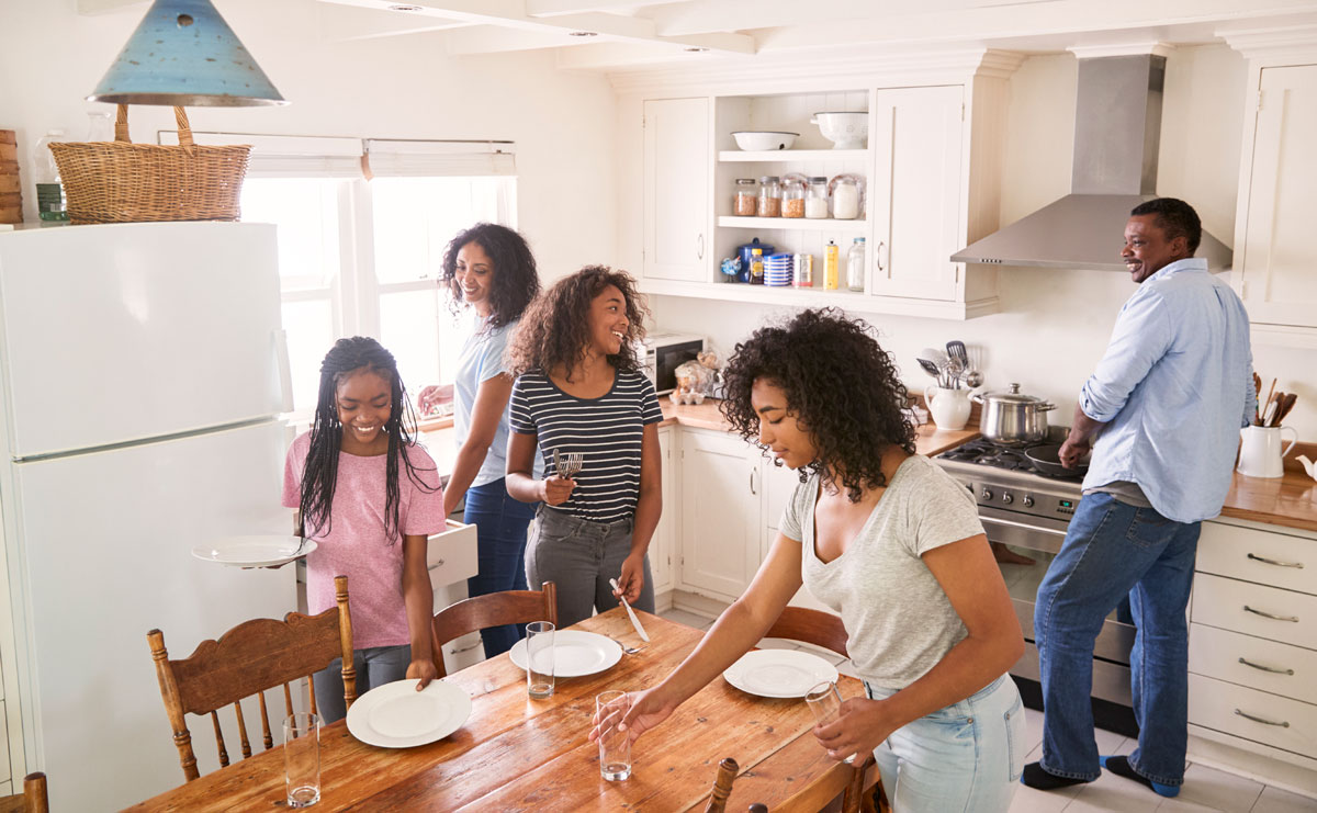 The Impact of Eating Disorders on Relationships and Family Dynamics