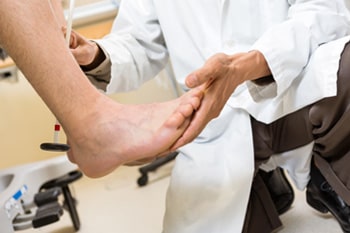 The Link Between Podiatrists and Overall Foot Health