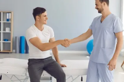 What To Expect During Your Visit With a Spine Doctor