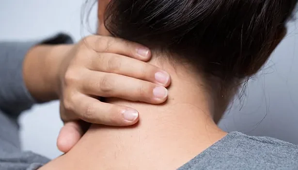 Common Neck Pain Triggers and How to Avoid Them