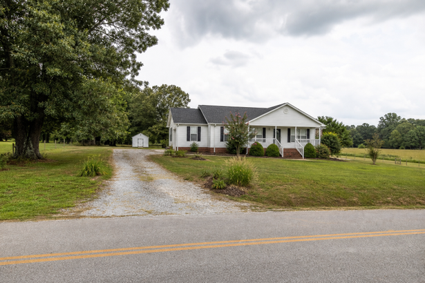 Selling a House in Trinity, Alabama: A Local Guide to Timing, Repairs, and Closing Choices